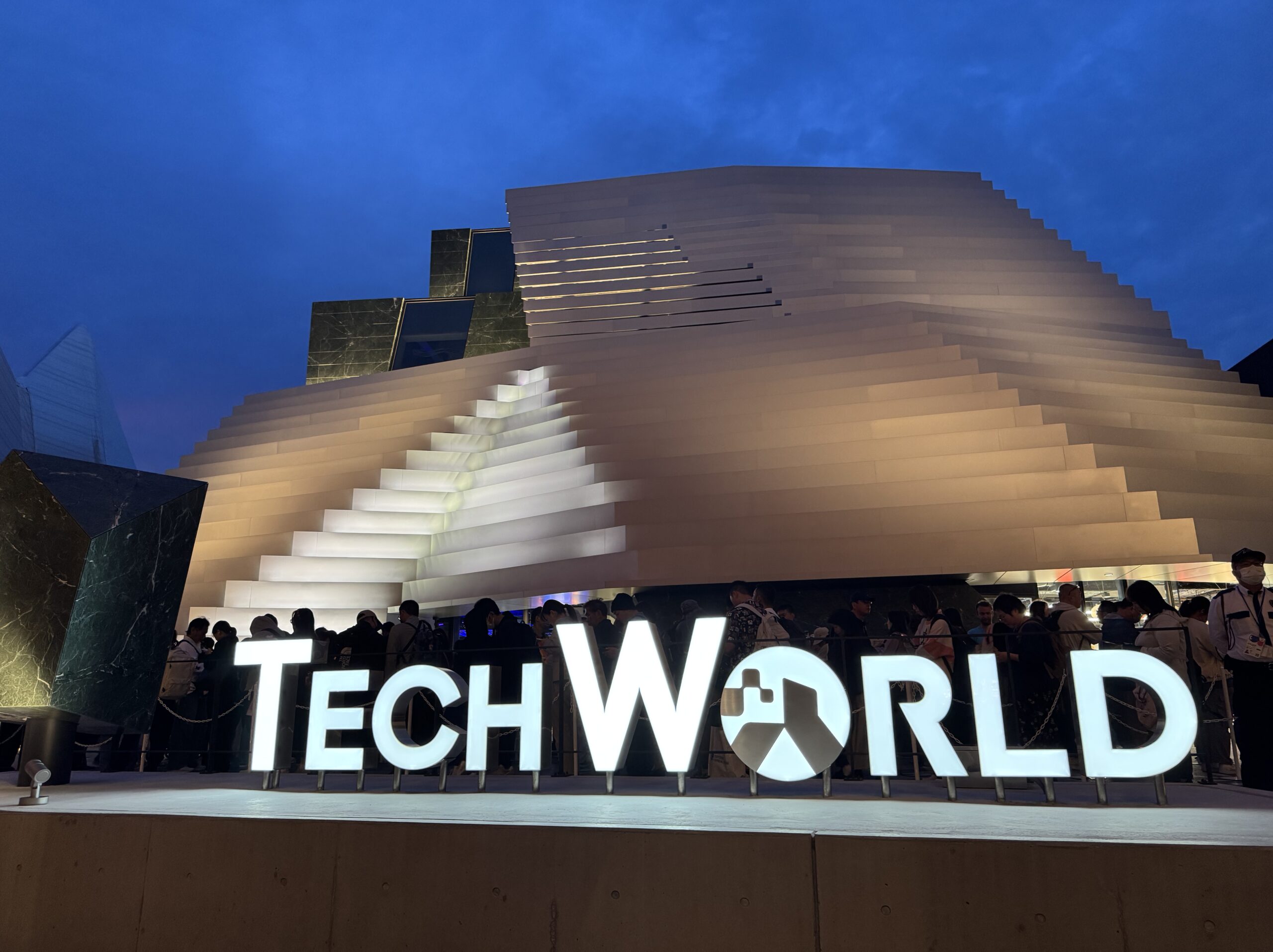 TECH WORLD パビリオン 外観